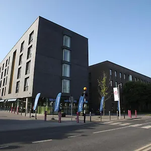 Goldcrest Village University Of Apartment