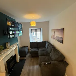 6 Eyre Square Lane Apartment